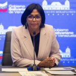 Delcy Rodríguez reitera que es presidenta encargada de Venezuela tras imagen publicada por Trump